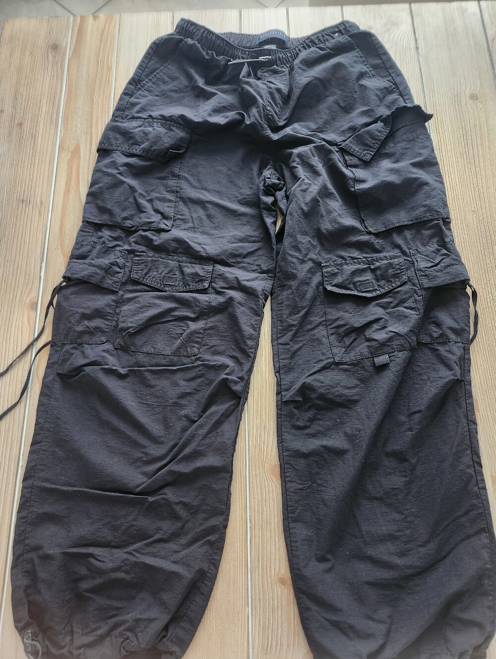 Woman's Black Cargo Pants - Durable Everyday Utility Aeropostale